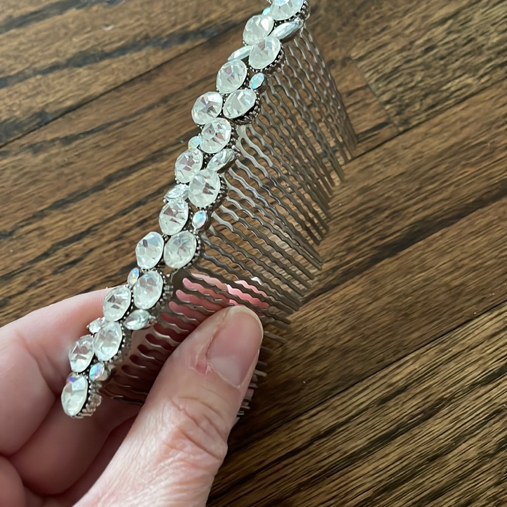 Wedding hairpiece never used perfect condition